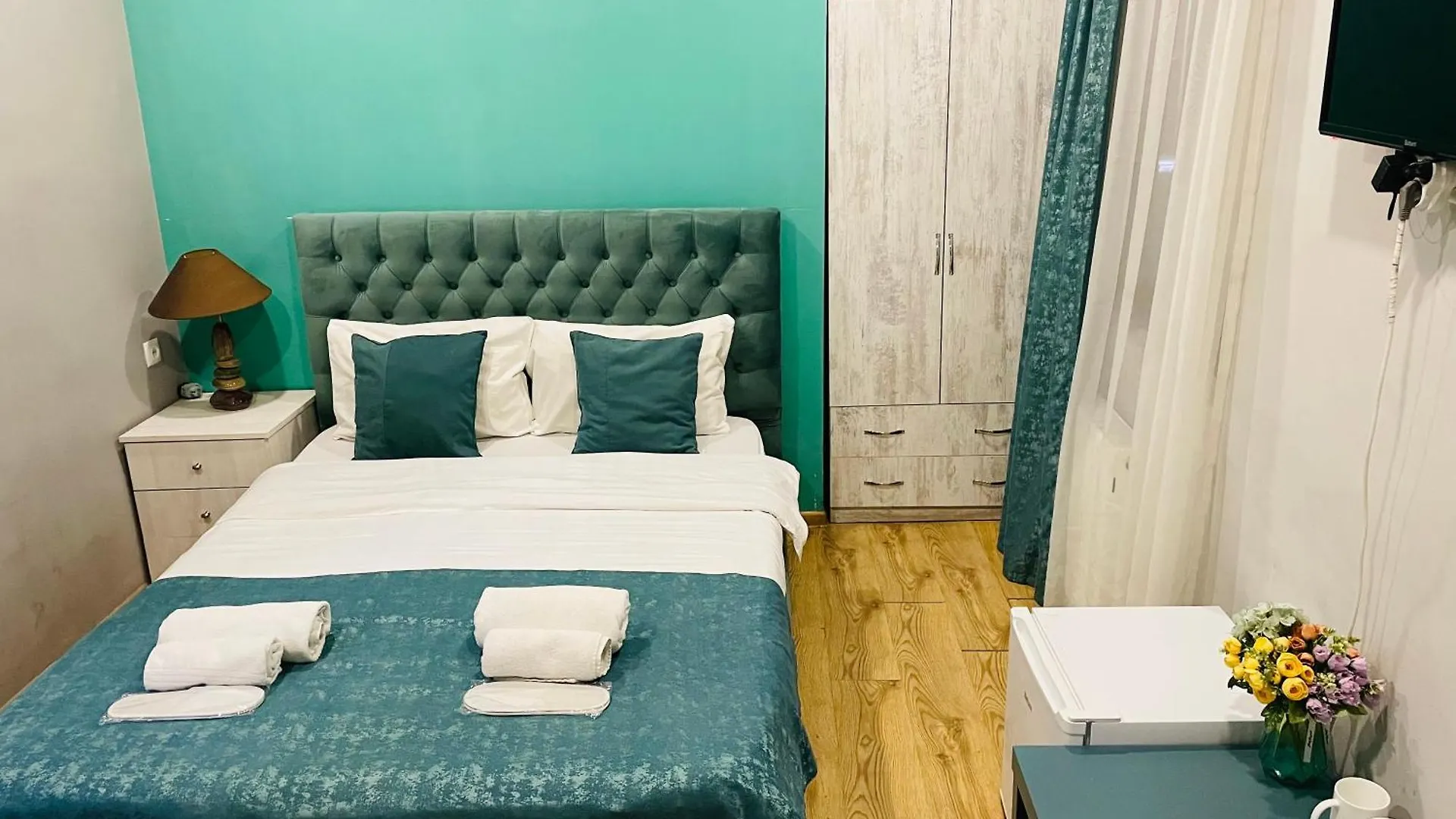 Hotel Art Green Τυφλίδα