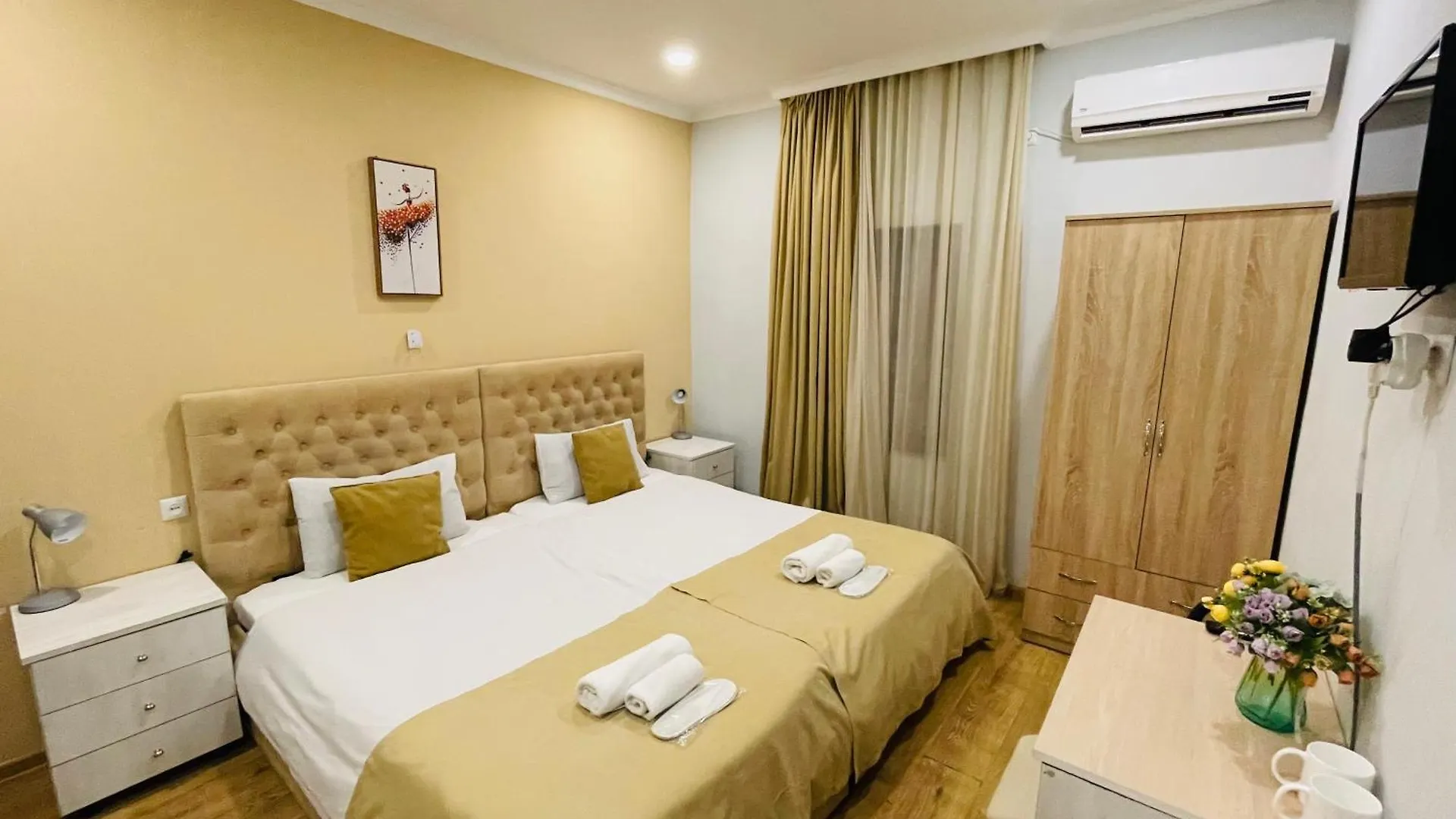 Hotel Art Green Τυφλίδα